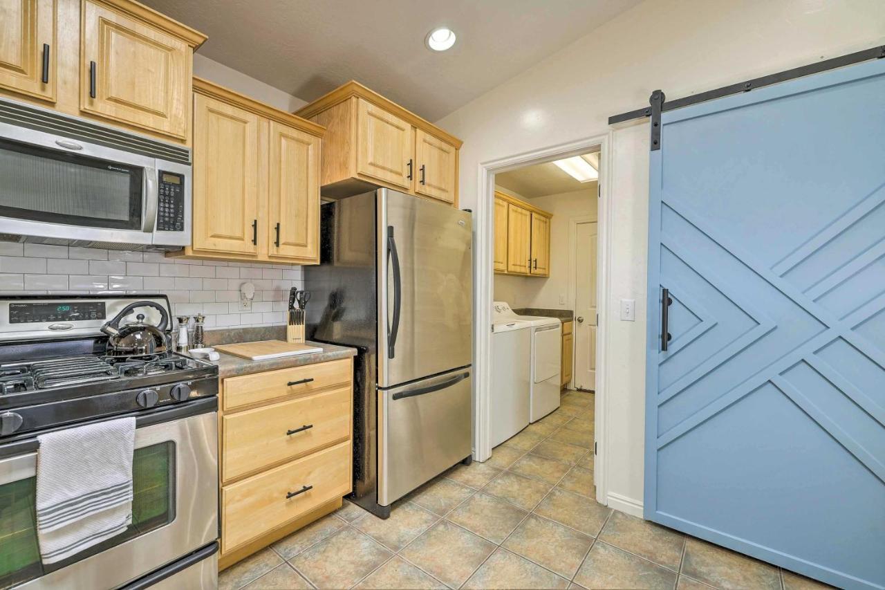 Modern Page Retreat With View, 9 Mi To Wahweap Beach Villa Exterior foto